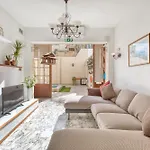 Luxurious With Pool Is-Swieqi