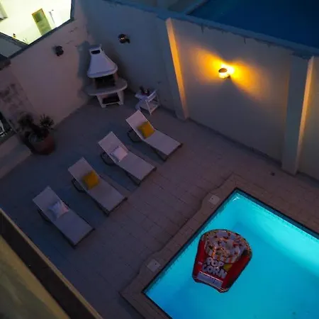Luxurious With Pool Villa Is-Swieqi
