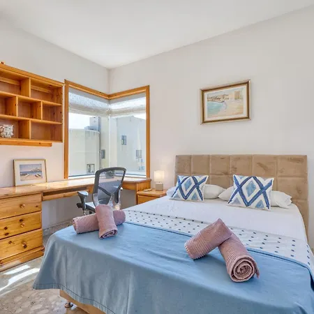 Luxurious With Pool Villa Is-Swieqi