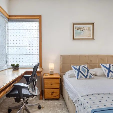 Luxurious With Pool Villa Is-Swieqi