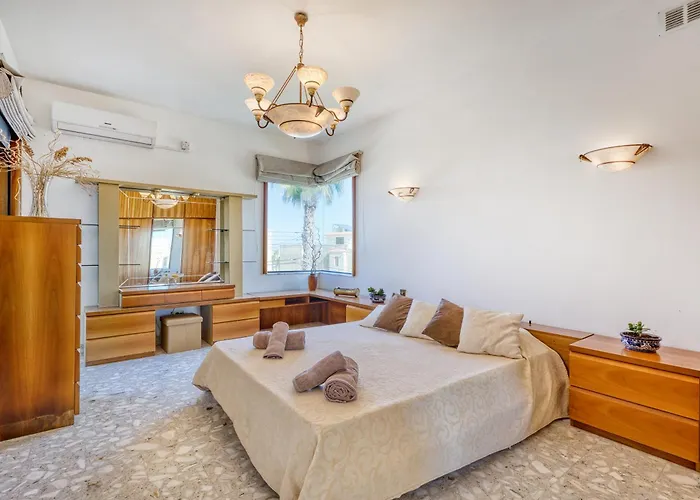 Villa Luxurious With Pool *